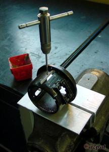 Gewinde
für die Wellen